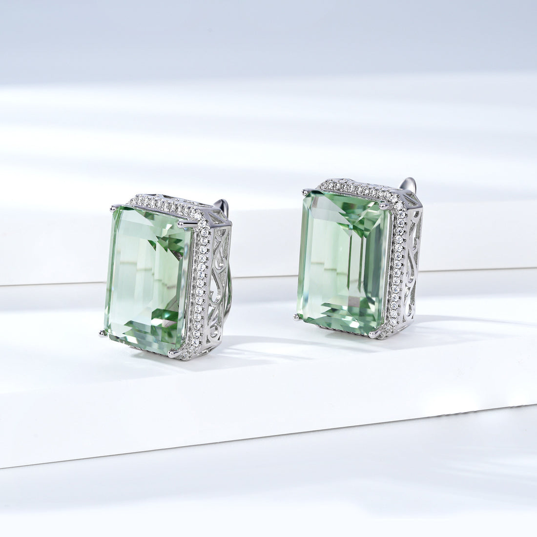 Luxurious And High-grade Natural Green Crystal Earrings, Fashionable Design, S925 Silver